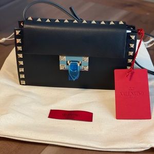 NWT Black Valentino crossbody